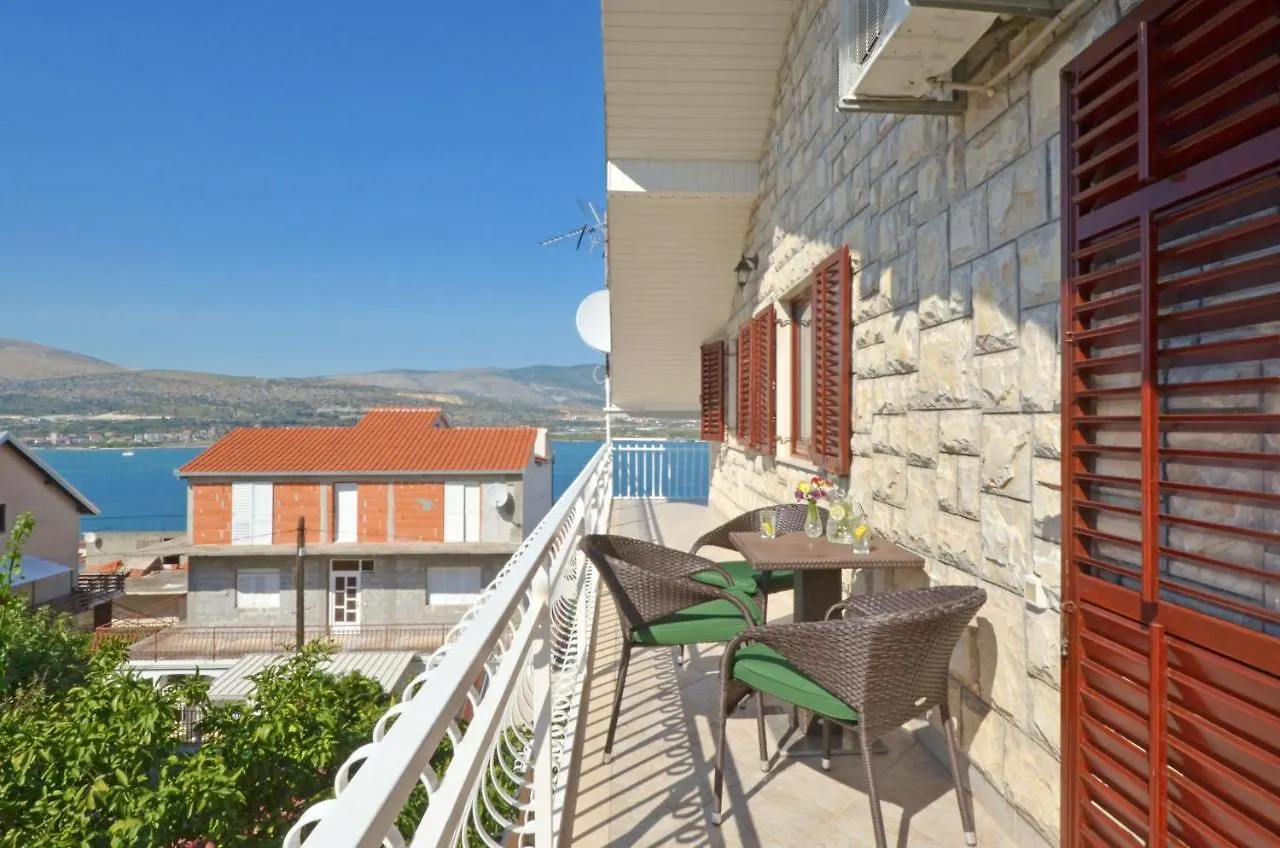 Apartments Pitesa Trogir Croatia