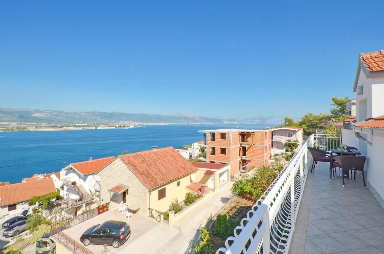 Apartments Pitesa Trogir Croatia