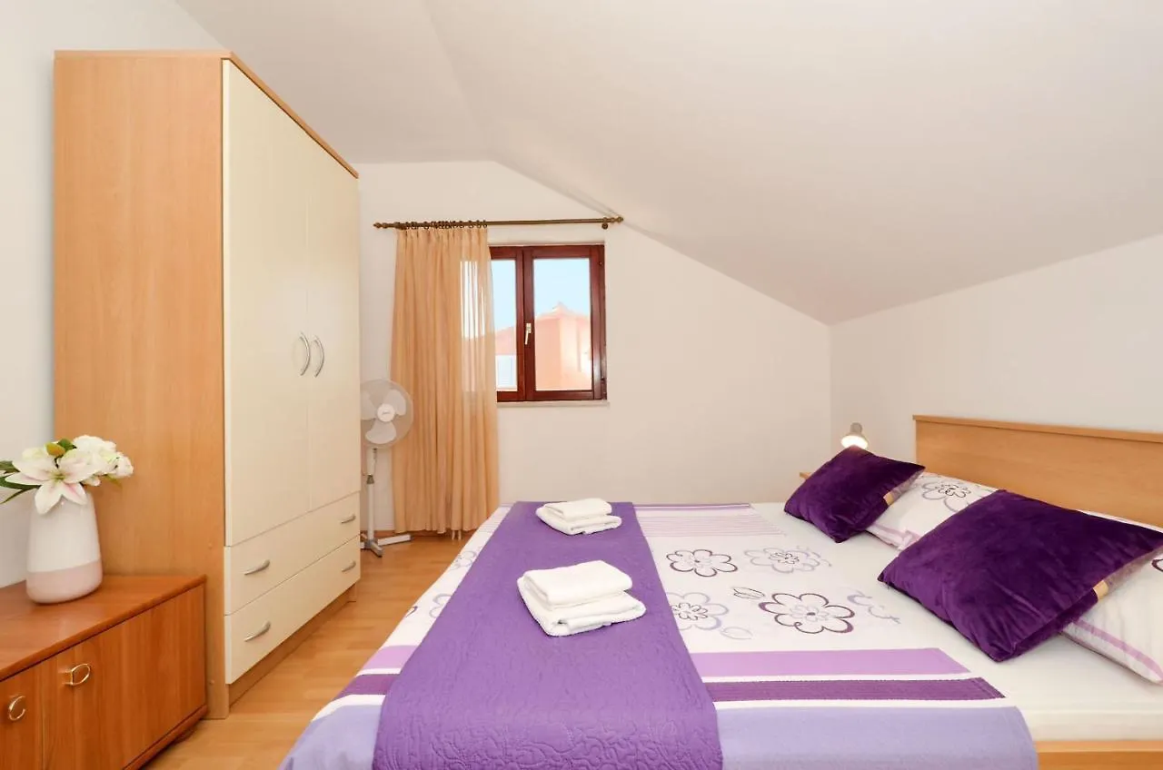 Apartments Pitesa Trogir