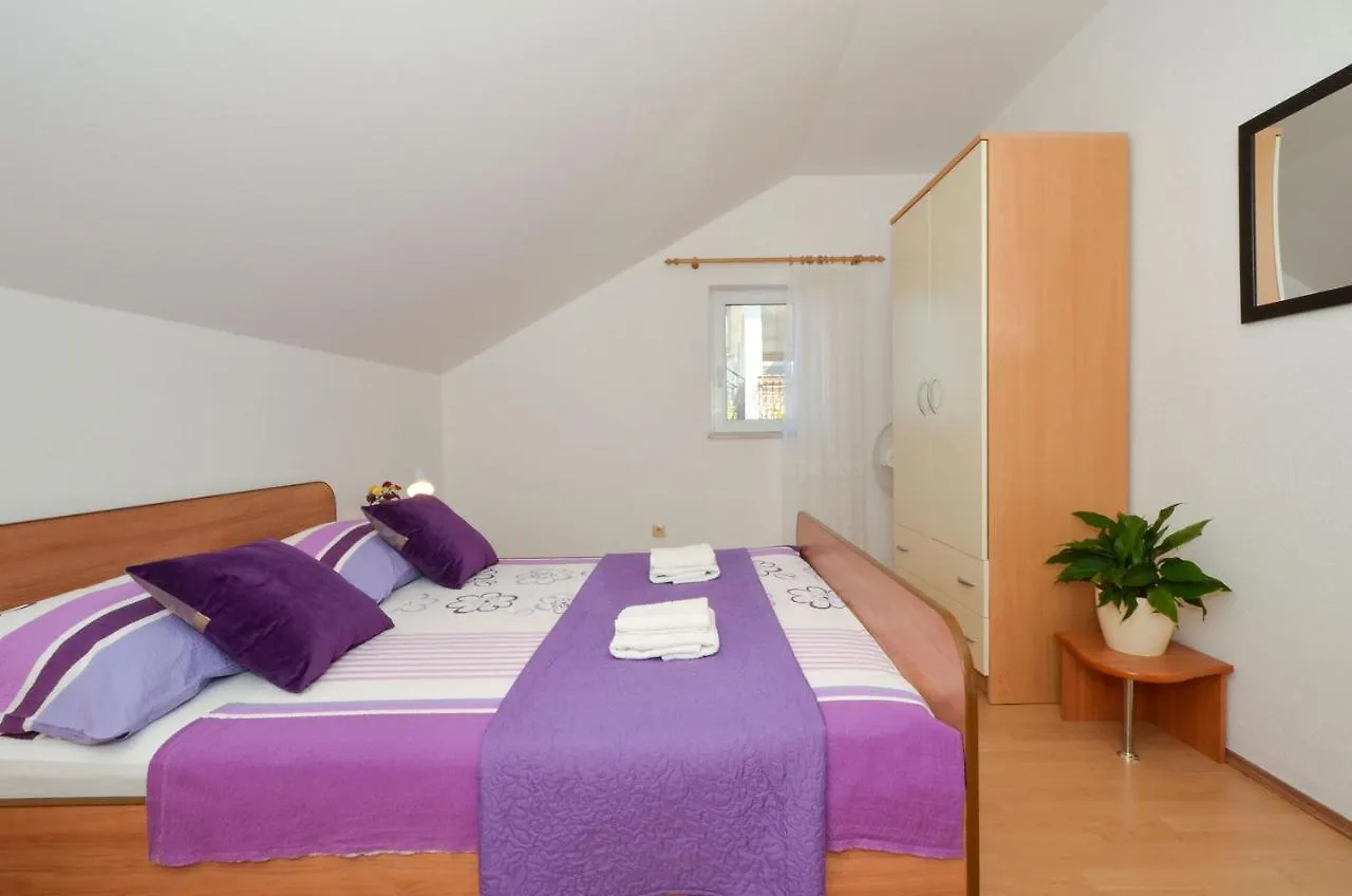 Apartments Pitesa Trogir