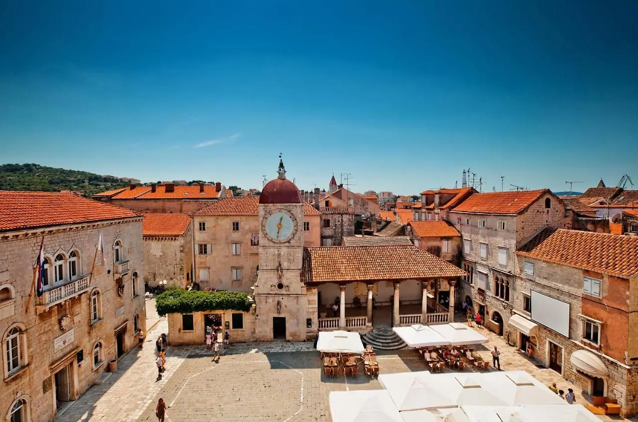 Apartments Pitesa Trogir Croatia
