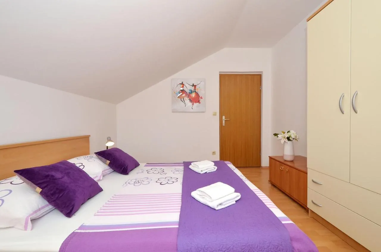 Apartments Pitesa Trogir