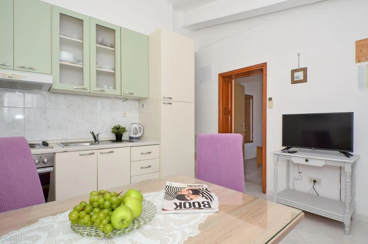 Apartments Pitesa Trogir