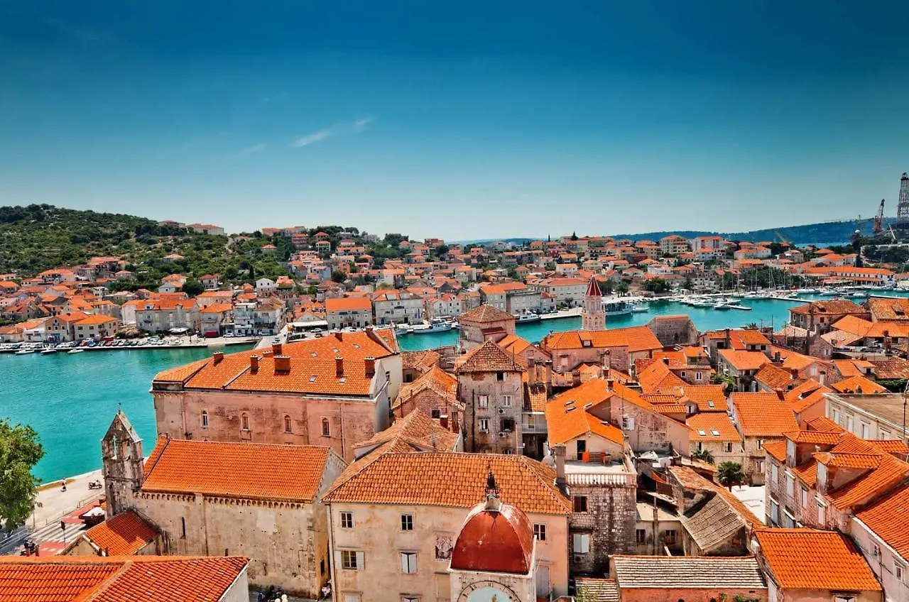 Apartments Pitesa Trogir Croatia