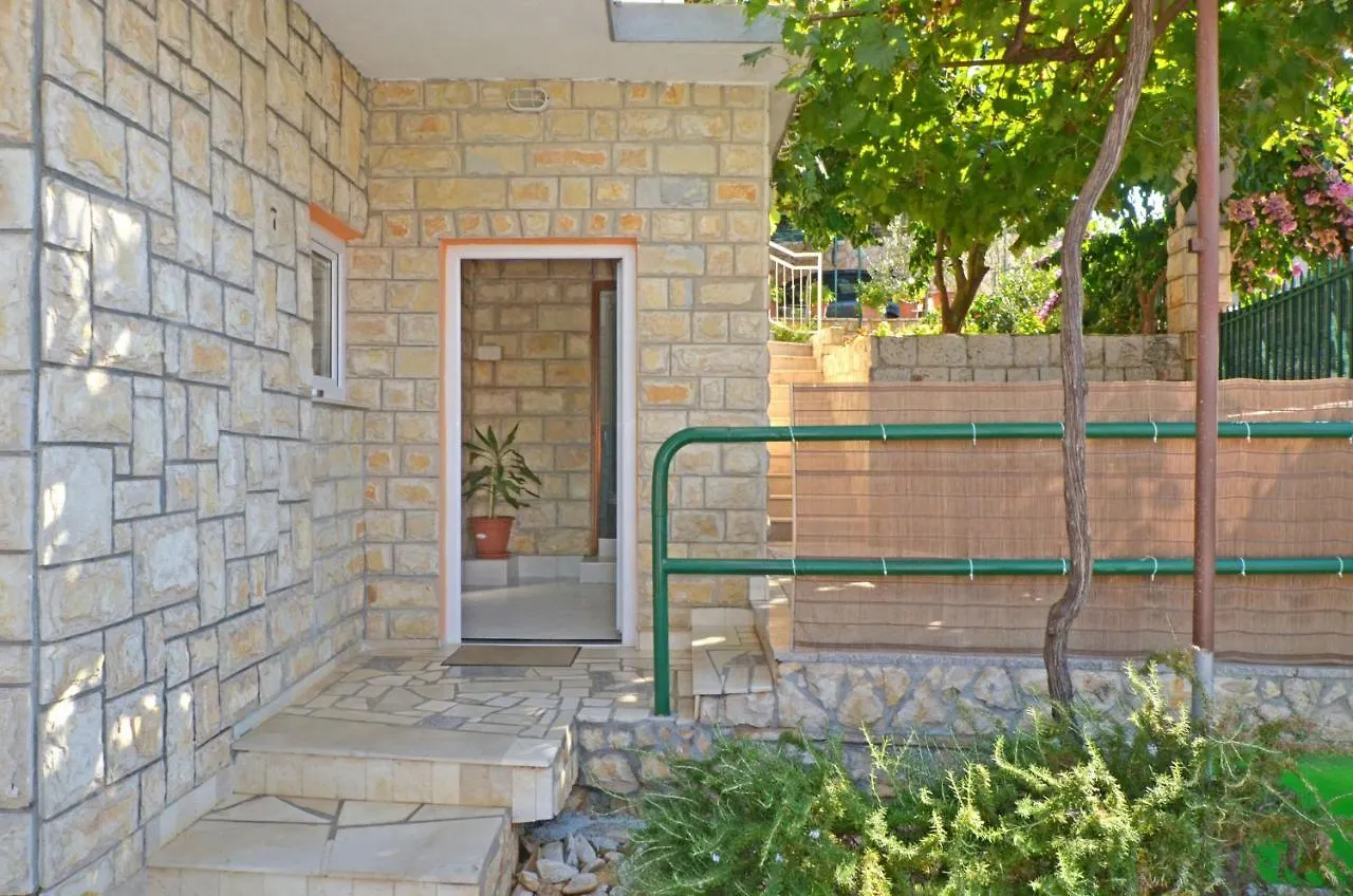 Apartments Pitesa Trogir