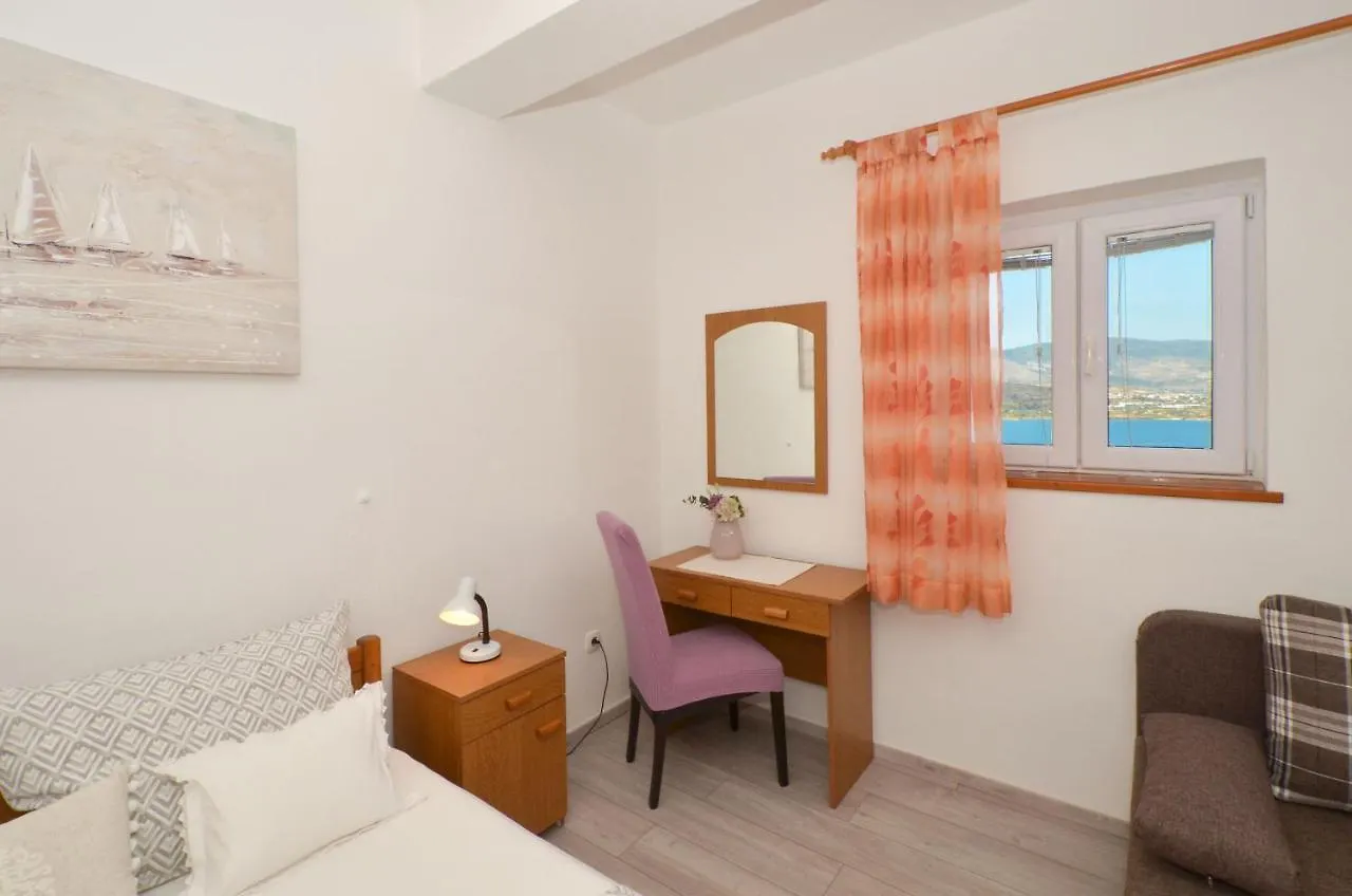 Apartments Pitesa Trogir